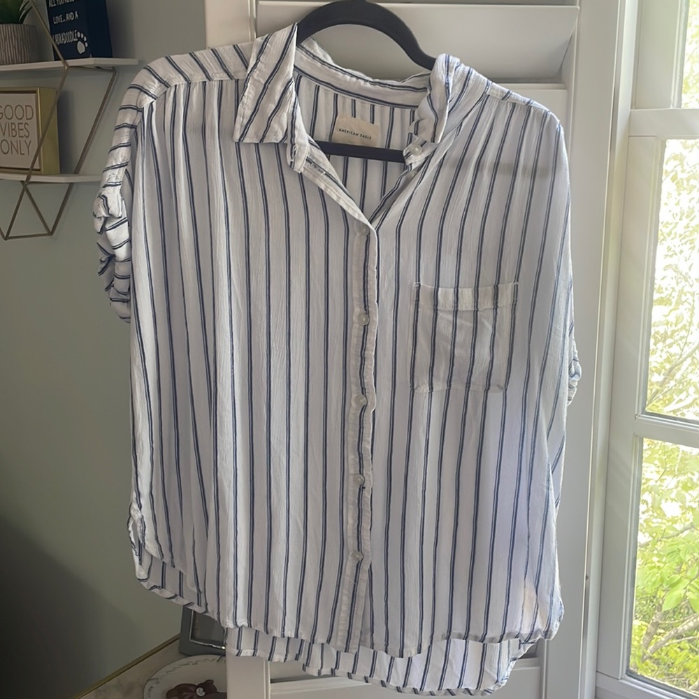 American Eagle Stripped Short Sleeve Button down